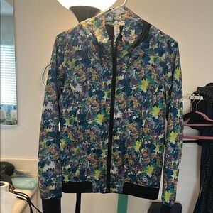Floral Zip-Up Jacket / good for hiking or trail /light weight
